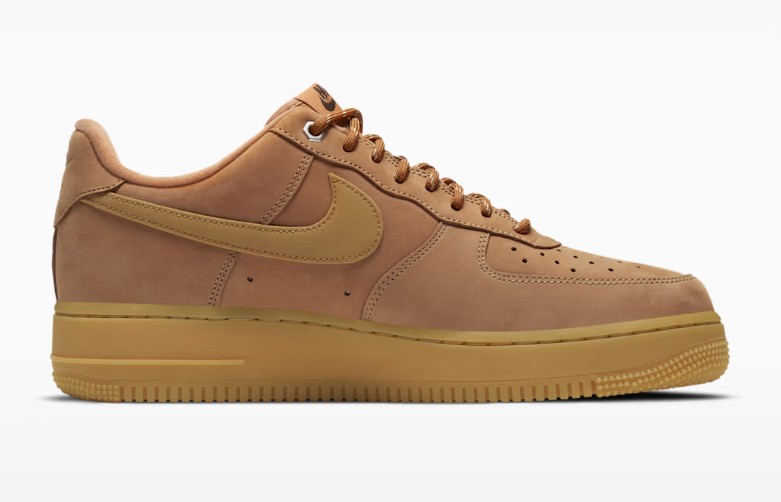 NIKE AIR FORCE 1